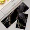 Tapis de sol cuisine style nordique abstrait – Noir et Or