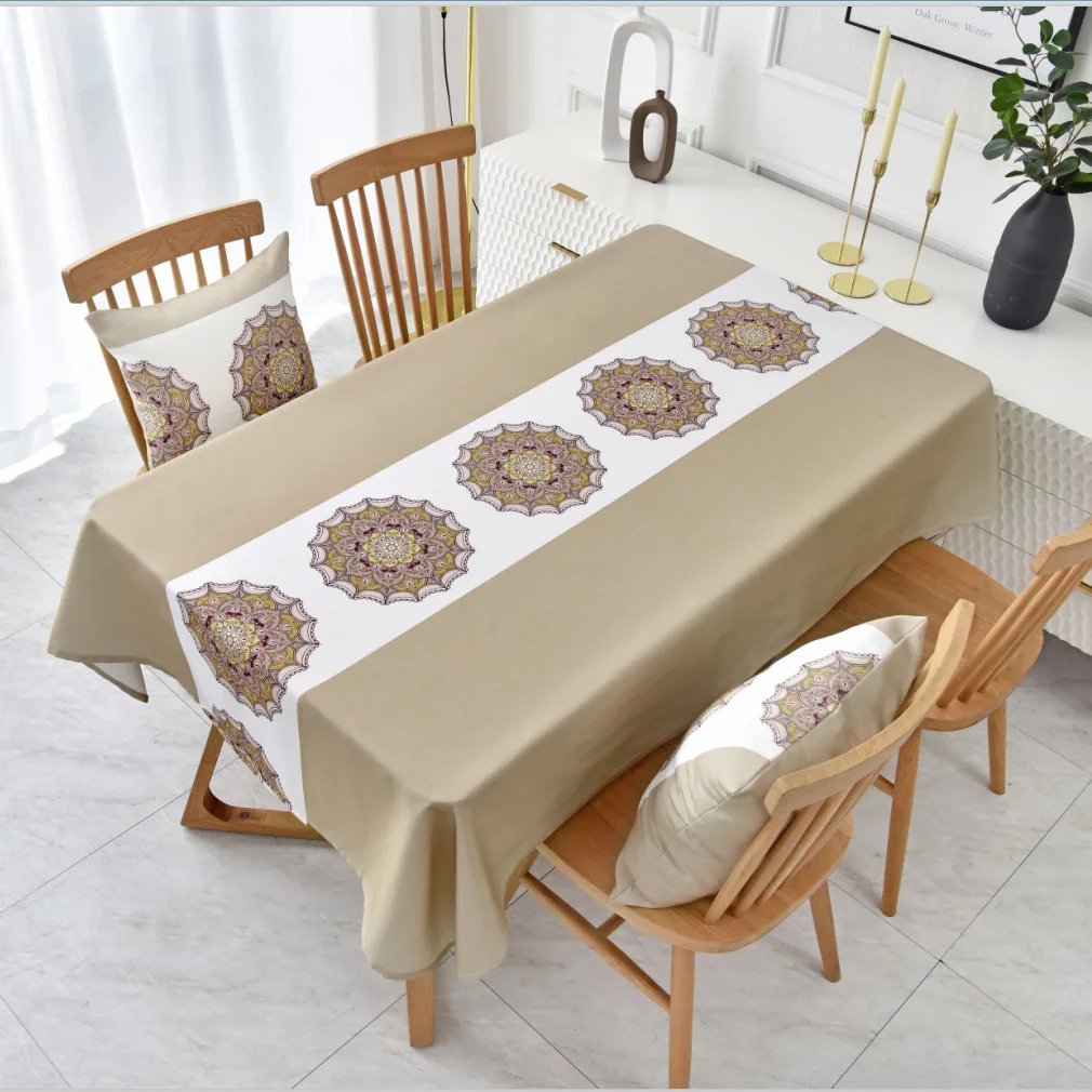 Imperméable nappe table textile déco — Nappe de Table imperméable imprimée Datura - Moderne | home20.fr