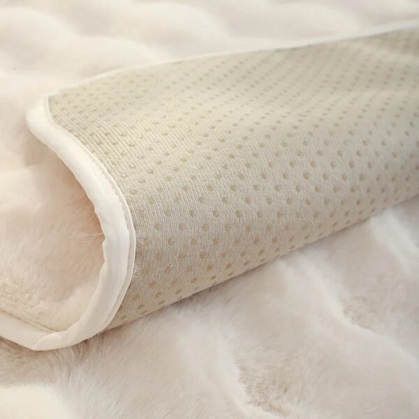 Housse de canapé en peluche de lapin, housse d'hiver en cuir, antidérapante, serviette en tissu