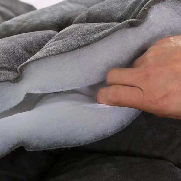 Housse de Tête de Lit Matelassée en Velours Brodé – Élégance Luxe