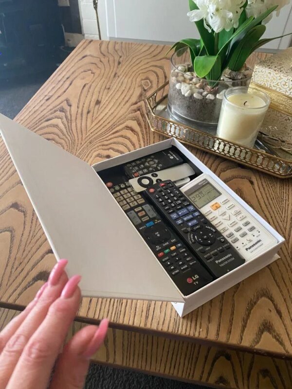 Faux livre deco nettoyage de luxe pour la décoration, boîte de rangement de livre de simulation de mode